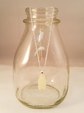 Load image into Gallery viewer, Glow in the Dark Gummy Bear Necklace - White to Purple