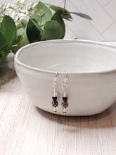 Load image into Gallery viewer, Rose &amp; Black Beaded Earrings
